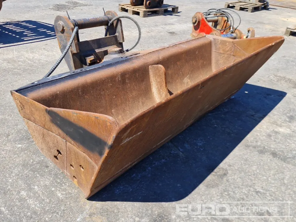 2019 Lehnhoff 78" Hydraulic Tilt Ditching Bucket to suit MS21