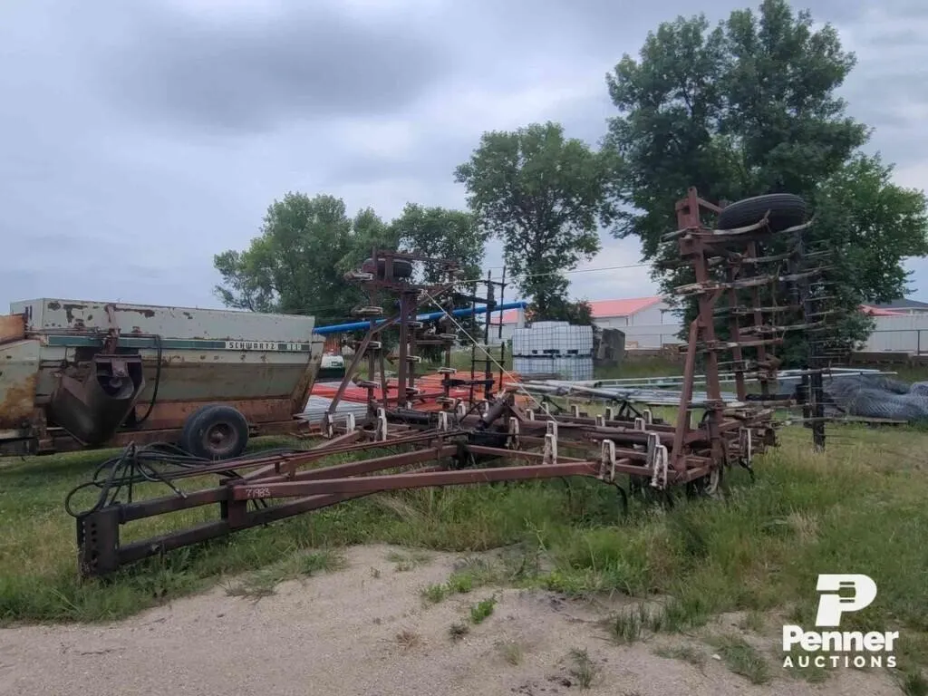Wilrich 35' Cultivator w/ 3 Bar Harrow