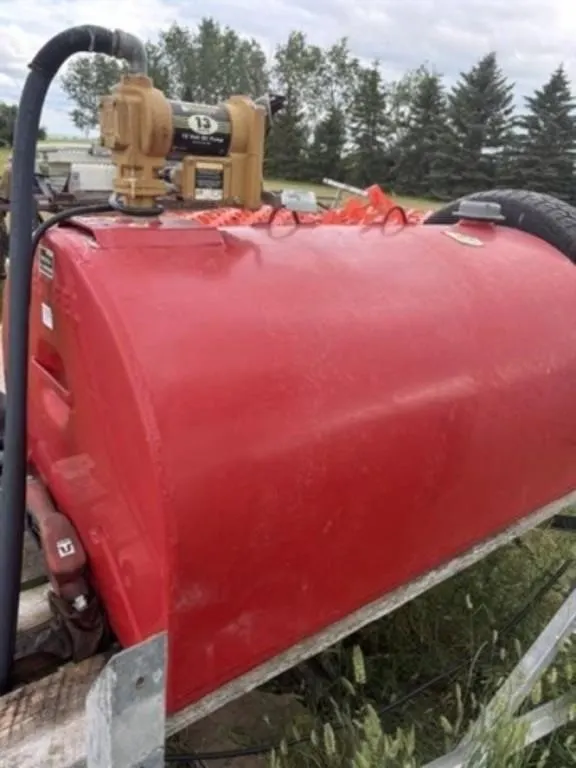100 Gal. Slip Tank w/12V Pump (Diesel)