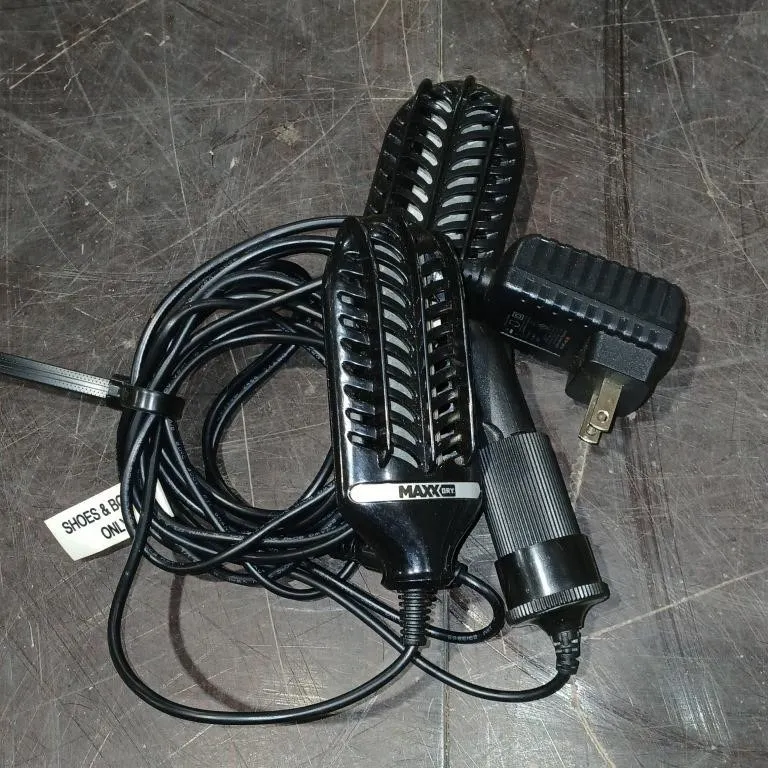 Portable Maxx Dry traveler footwear dryer