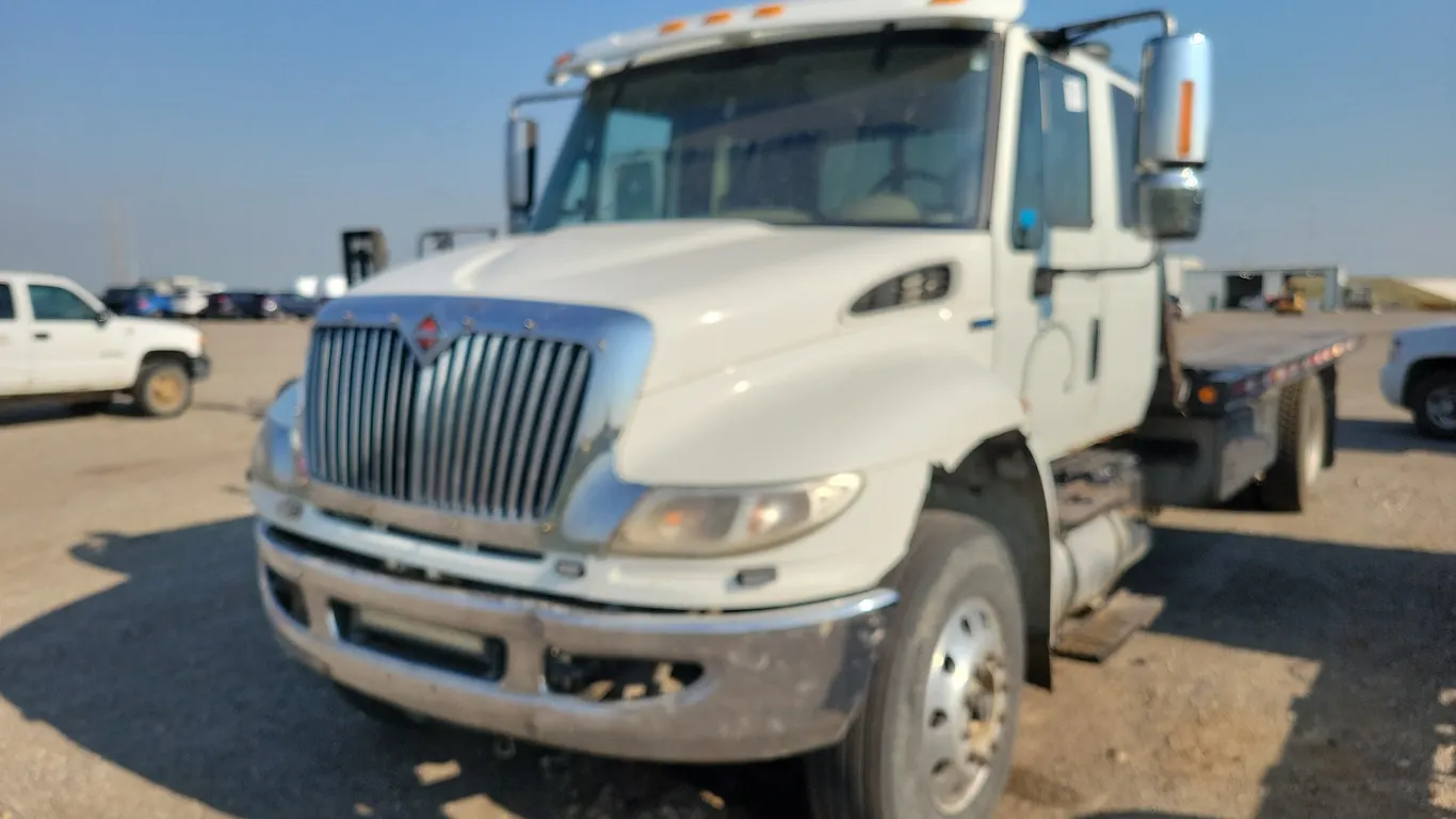 Non-Operable 2008 International DuraStar 4400 S/A Tilt Deck Tow Truck