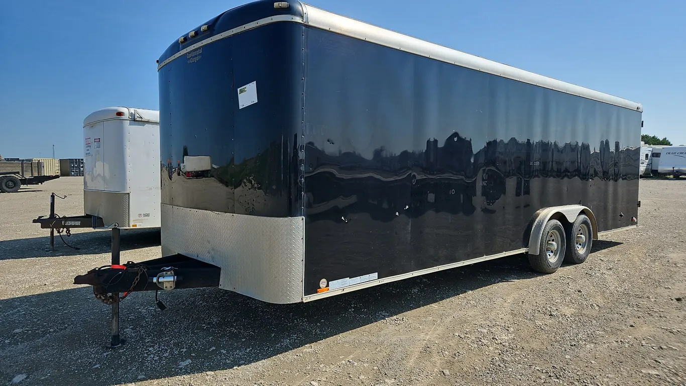 2015 Forest River CC824TA3 T/A 24ft Enclosed Trailer