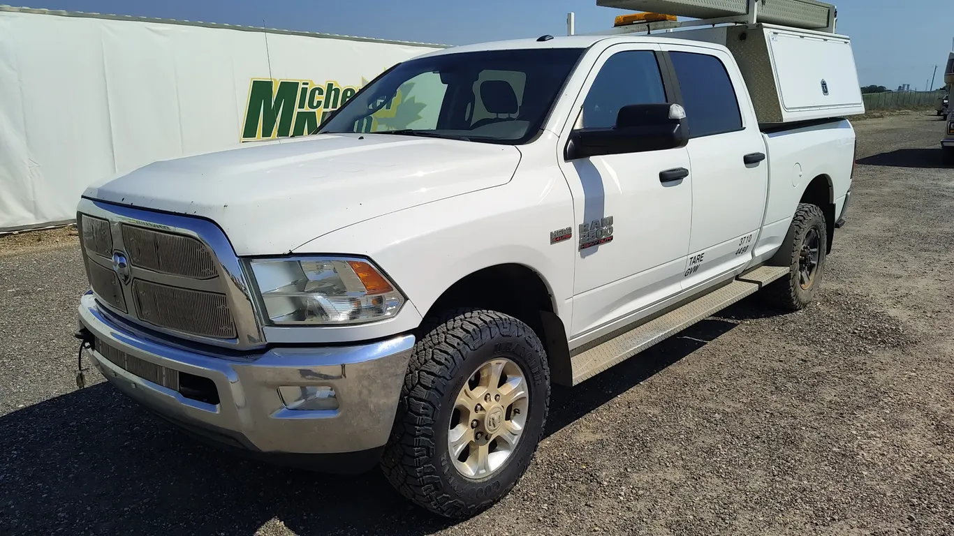 2016 Ram 2500 SLT 4dr Crew Cab 6.3 ft. SB 4x4