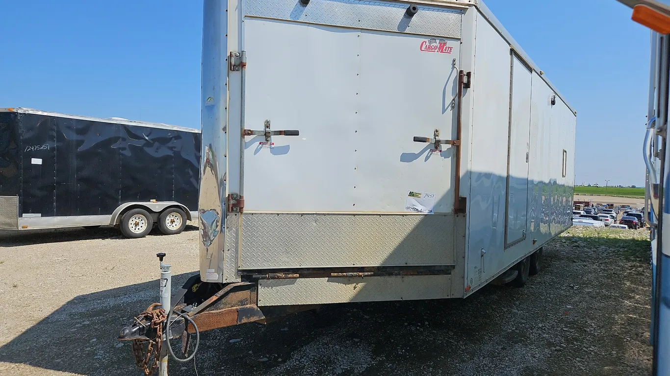2013 Forest River ORSB8.526TA3 T/A 26ft Enclosed Trailer