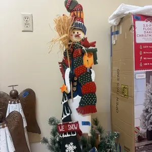 WOODEN SNOMAN DECOR