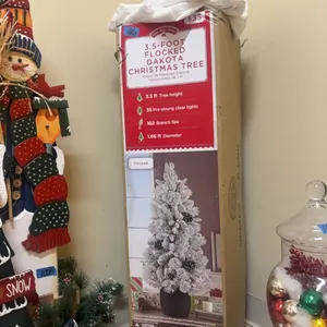 3.5FT FLOCKED DAKOTA CHRISTMAS TREE-TABLECLOTH