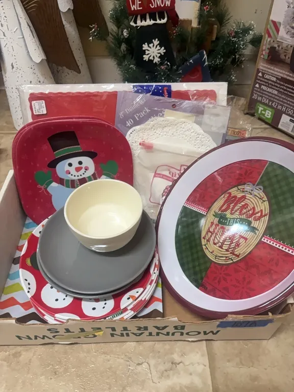 CHRISTMAS ITEMS-PLATES-MISC