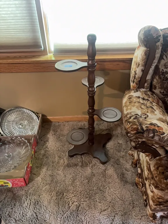 PLANT STAND