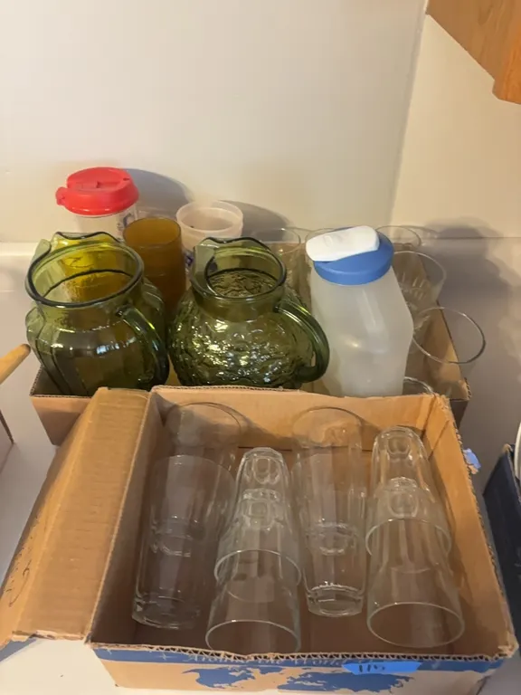 GLASSES-GLASS PITCHERS-MISC