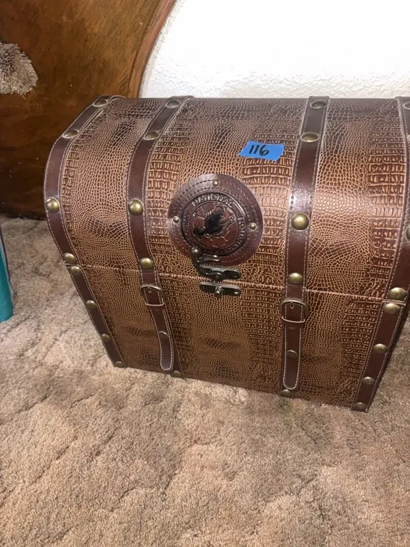 STORAGE BOX
