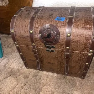 STORAGE BOX