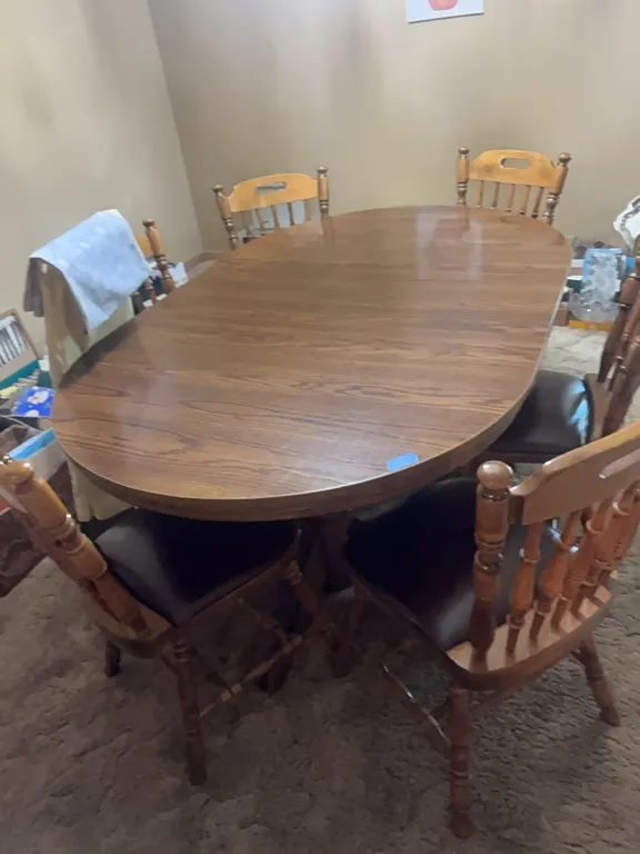 DINING TABLE 2 LEAVES 78”x44” WITH LEAVES -6 CHAIRS