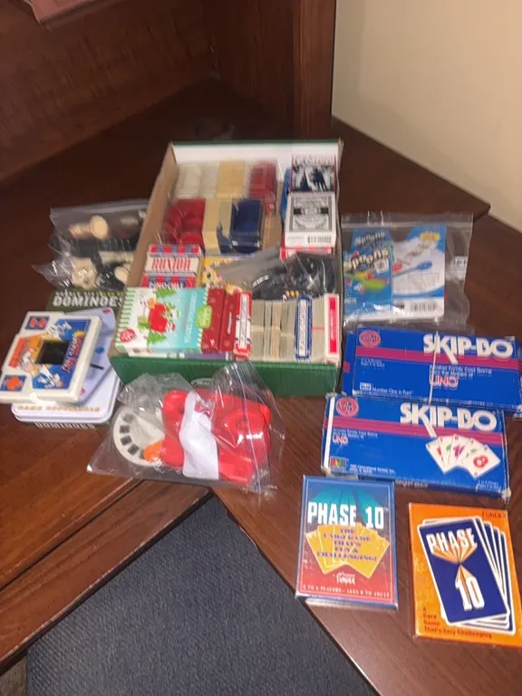 PLAYING CARDS-VIEW MASTER-GAMES-POKER CHIPS
