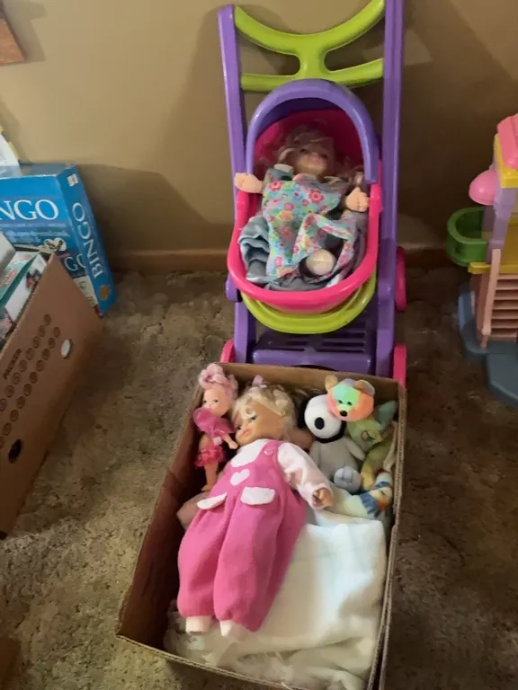 DOLL STROLLER-DOLLS-BLANKETS