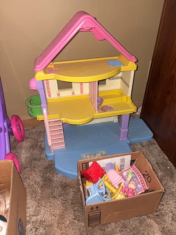 FISHER PRICE PLAY HOUSE AND ACCESSORIES