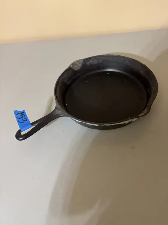 GRISWOLD CAST PAN