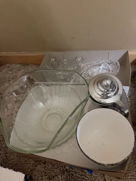 GLASS BOWLS-GLASSWARE