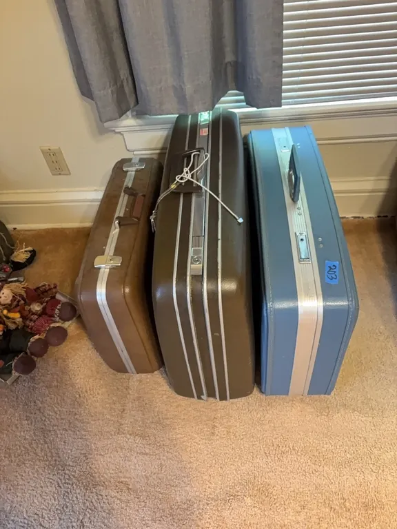 3 PIECES HARD SIDE LUGGAGE
