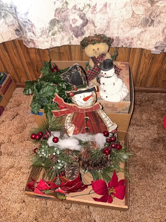SNOWMAN DECOR