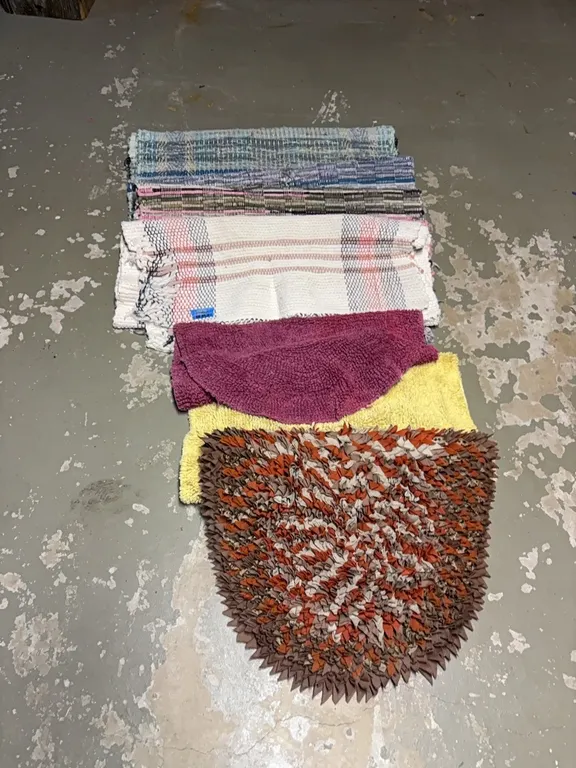 RUGS