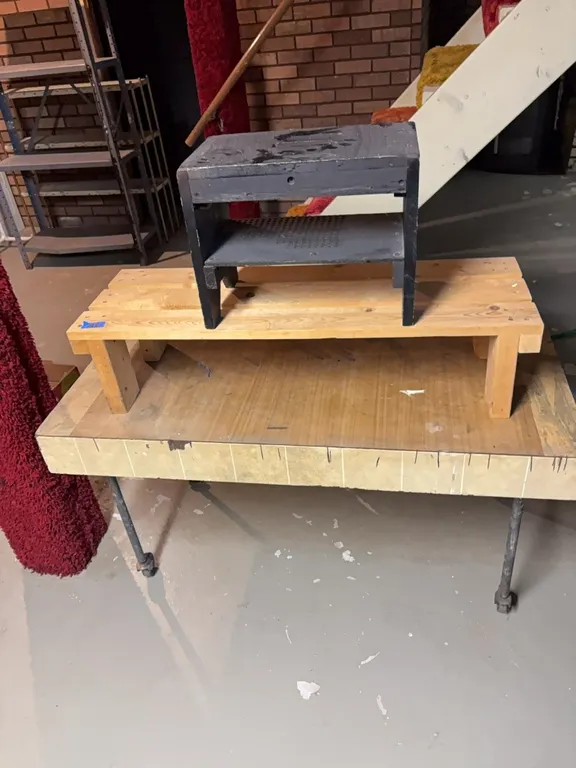 3 STANDS