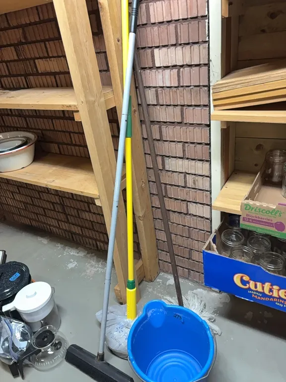 SQUEEGEE-MOP-MISC