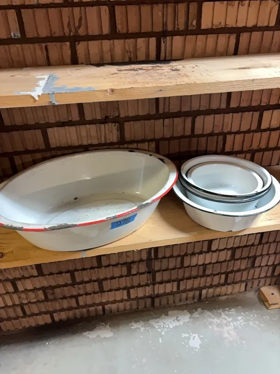 ENAMELWARE