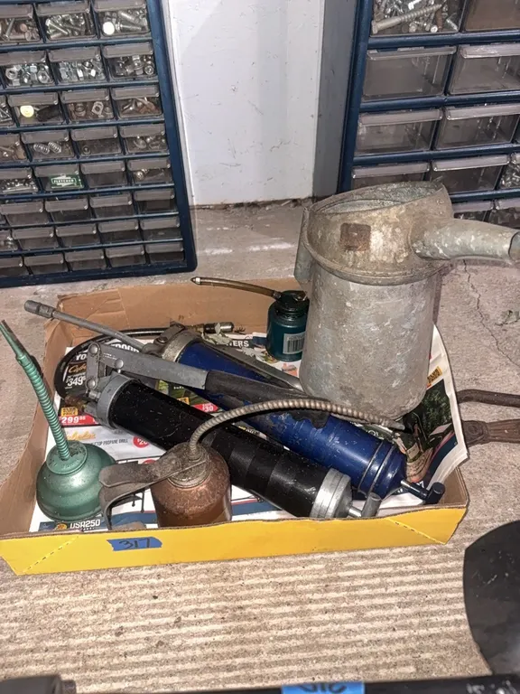 OIL CANS-GREASE GUNS