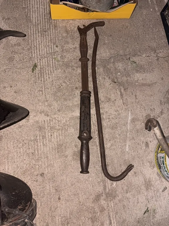 NAIL PULLER-CROW BAR