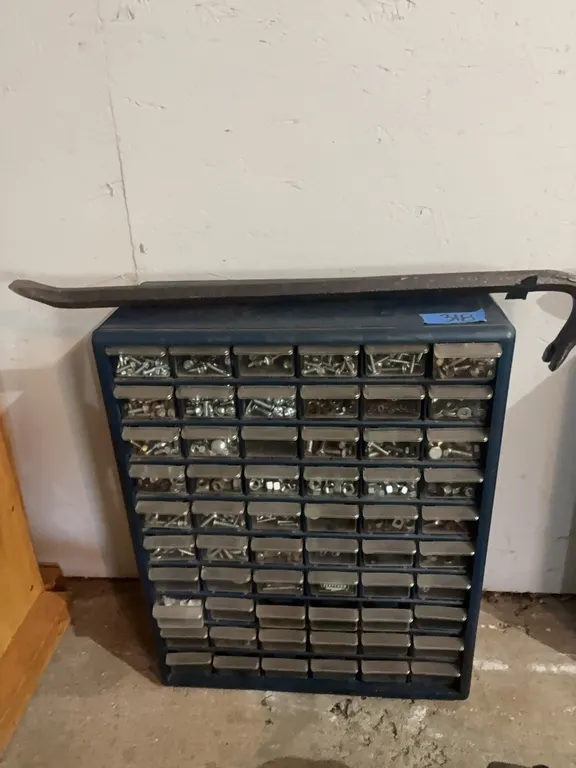 CROW BAR-NUTS AND BOLTS BIN(FULL)