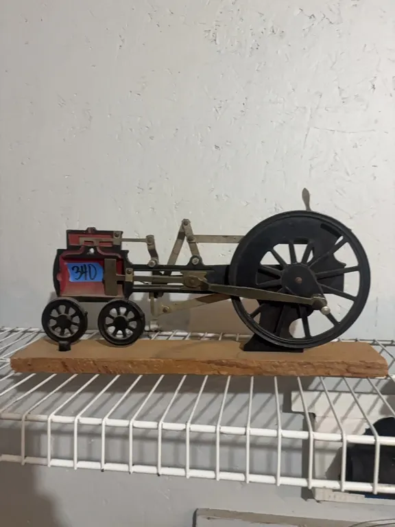 ANTIQUE BRASS STEAM ENGINE-DEMONSTRATOR MODEL