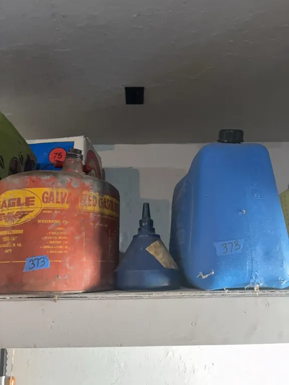 3 GAS CANS