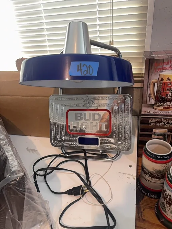 BUDLIGHT LIGHT