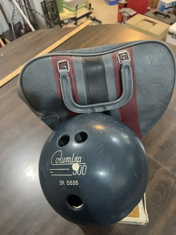 BOWLING BALL-BOWLING BAG