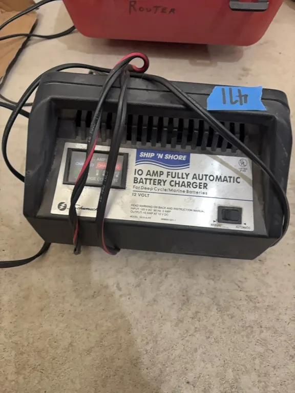 SHIP N SHORE BATTERY CHARGER