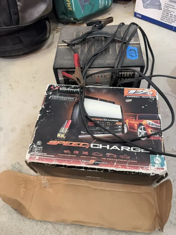 SCHUMACHER CHARGER-BATTERY CHARGER