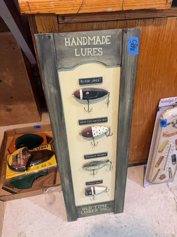 HANDMADE LURES SIGN