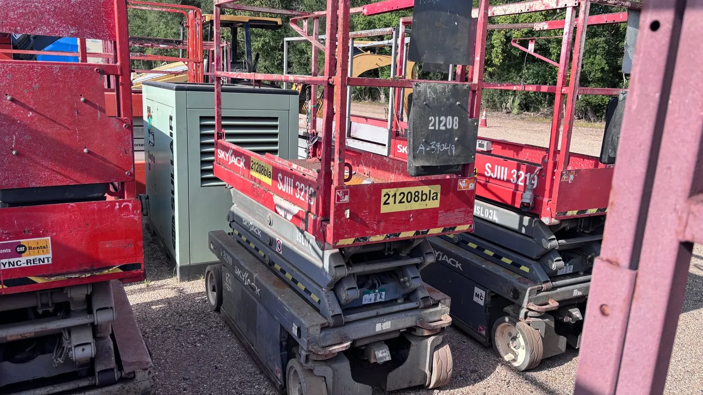 SKYJACK SJ1113219 SCISSOR LIFT | FOR PARTS/REPAIRS