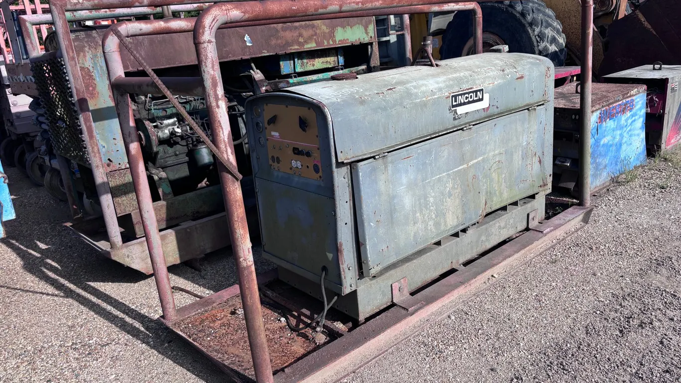 LINCOLN SA-250 WELDING MACHINES | FOR PARTS/REPAIRS
