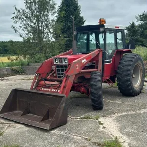 INTERNATIONAL 884 DIESEL MFWD TRACTOR