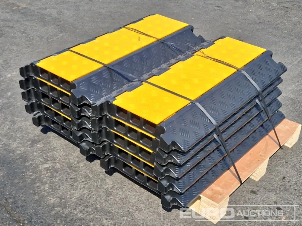 Unused Road Cable Protection, 3 Channels (10 of)