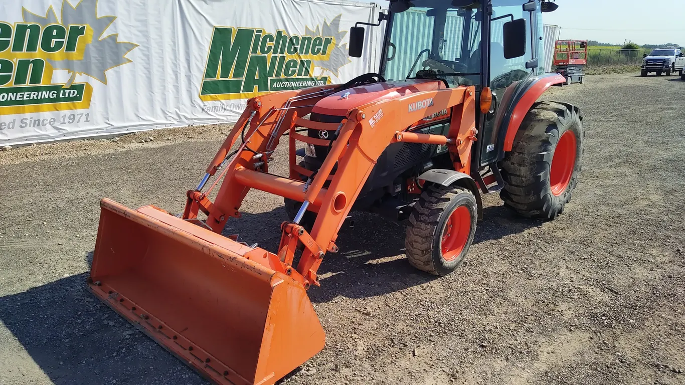 2013 Kubota L4740 Tractor
