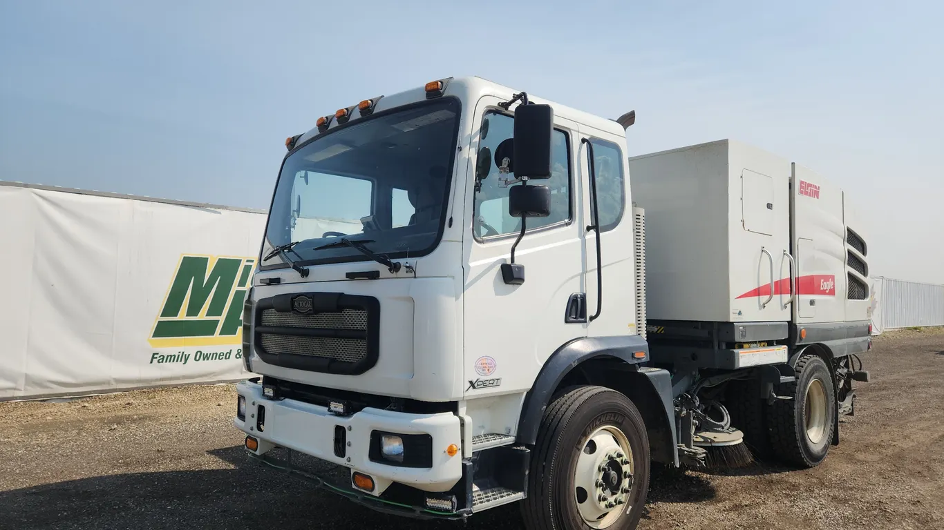2015 Autocar Xpert Elgin Eagle Street Sweeper