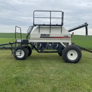 2000 BOURGAULT 5200 Split Compartment Air Cart, 200 Bushel Capacity