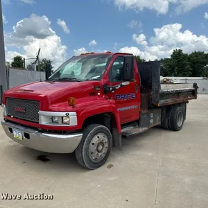 2003 GMC C4500 dump truck
