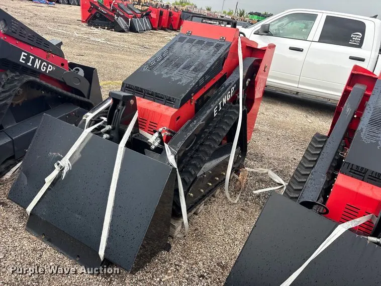 Erie SCL850 compact utility loader
