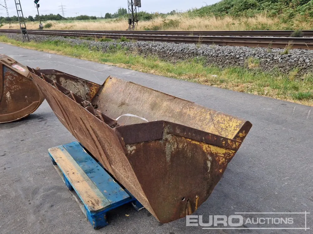 80" Ditching Bucket