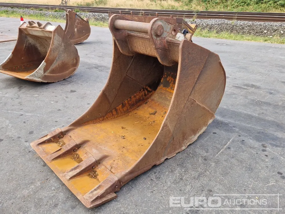 40" Digging Bucket to suit 80mm Pin