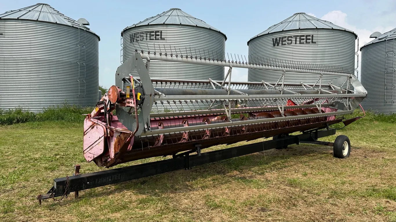27' Massey Ferguson 9700-25 Straight Cut Header