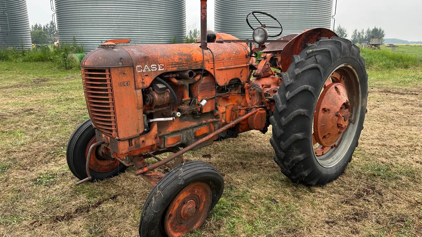 Case DC 2WD Tractor